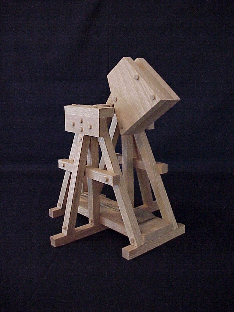 Front view of the Warwolf trebuchet in the cocked position