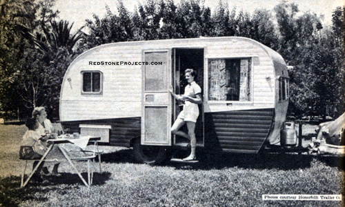 Photo of a completed sixteen foot canned ham vacation trailer.